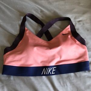 NEVER WORN NIKE WOMENS INDY LOGO BACK SPORTS BRA